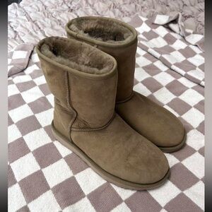 UGG green Shearling Boots